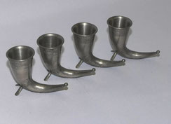 4er Satz Trinkhorn Füllhorm Norwegen Zinn "Handstopt TBB Tinn" H. 6,0cm D.3,5 cm, € 125,00