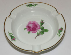 Meissen,Aschenbecher, rund, Meissener Rose, Neuer Ausschnitt, Ø 12,0 cm, 1. Wahl, € 69,00