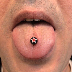 Piercing langue Bananabell Genève