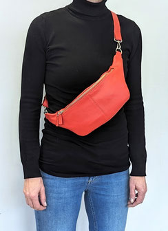 Cross Body Bag rost orange Leder Schweiz EM-EL Collection