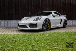 PORSCHE CAYMAN GT4
