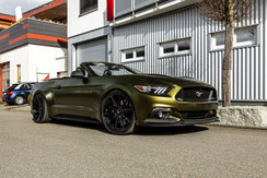 FORD MUSTANG