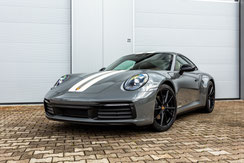 Porsche 992 Carrera 4