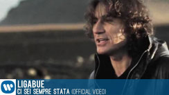 Screenshot tratto dal videoclip ufficiale del brano.