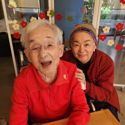 2月: 10年前の父の葬儀の話に「…で、死んだのは誰?私?」