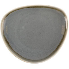 Flache dreieckige Teller mit abgerundetem Rand aus Porzellan Olympia Kiln. In verschiedenen Größen und Farben erhältlich.