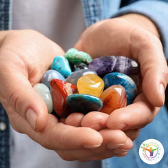 Lhistoire des couleurs des mineraux et leurs signification site alain rivera praticien en lithotherapie 