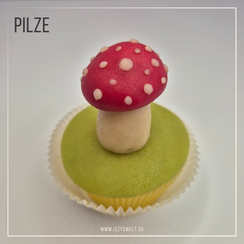 Modellieranleitung von Pilzen aus Marzipan.