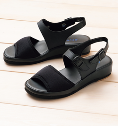 ﾃﾞﾝﾀﾙｳｪｱ　shoesｼﾘｰｽﾞ　550-1