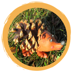 Basteln: Igel aus Kiefern oder Karden