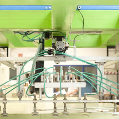 Automatische Bogenzuführung einer Siebdruckmaschine