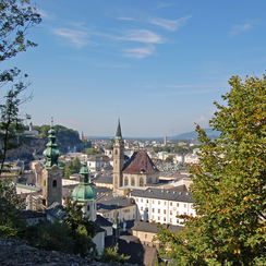 Зальцбург с крепости Хоэнзальцбург Фото Зальцбург Австрия. Salzburg von Hohensalzburg  Salzburg 