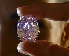 Un fameux "fancy vivid pink" : le Pink Star ou Pink Dream