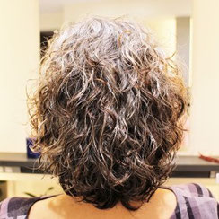 グレイヘアとパーマ　相性良いです