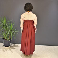 卒業式の正装の着付け、承ります。