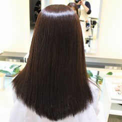 ヘアカラーも着付けもやってます。