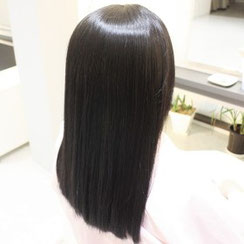 和服の着付けや和装向けヘアセットも得意です。