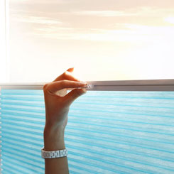Wabenplissee Sonnenschutz & Sichtschutz am Fenster in Frankfurt am Main