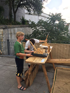 Bild: Miniaturkatapulte nach Leonardo DaVinci, Schachklub Neuburg
