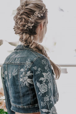 waar spijkerjasje laten schilderen voor trouwdag, bruidscadeau aim Your wedding