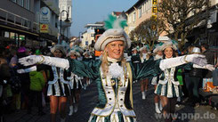 Pockinger Prinzengarde am Faschingszug in Pocking