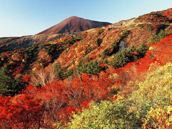 吾妻小富士と天狗の庭の紅葉