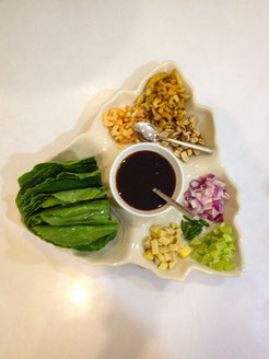 14.15h MIANG KAM IM KRUA APSORN