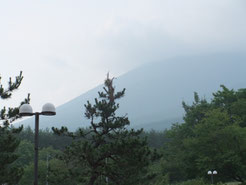 雲が切れてきた岩手山