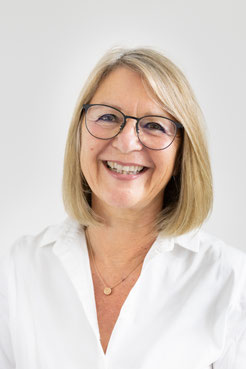 Manuela Hellerich mit Neugeborenem