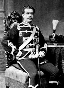 August Steinmeister jr. in seiner Uniform des 2. Westfälischen Husarenregiments. (Privat im Archiv Militzer)