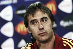 Julen Lopetegui répond aux journalistes