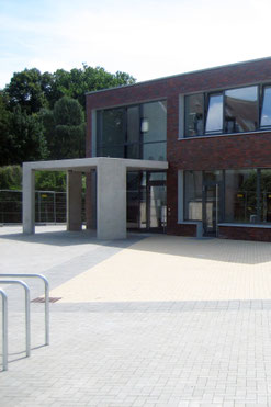 OGATA Alt-Niederkassel u Gymnastikhalle, Düsseldorf