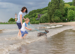 Fotoshootings in Hamburg - Mama und Sohn am Strand