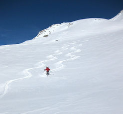 Héliski by https://www.guidesixt.com