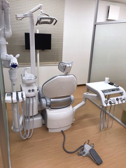 新川崎ファミリー歯科　最先端の治療台