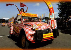 Citroën 2CV Décapotée COCHONOU   Caravane Tour de France 2010