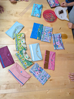 Mäppchen mit Druckknopf - Kreativ und bunt gestalten am Kindergeburtstag