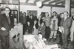 Bremens Bürgermeister Hans Koschnik eröffnet 1985 die Galerie Stock in Fischerhude