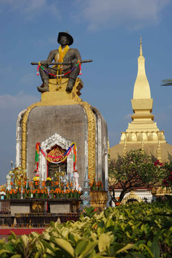 Temple et stupa