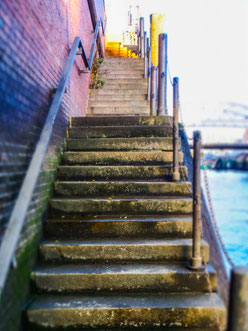 Die Treppe hinauf. Foto: R. Palte/LichtwarkSchule