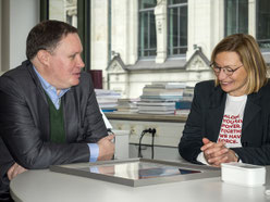 Dr. C. Brosda und R. Wagenblast im Gespräch. Foto: R. Palte