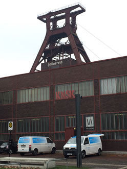 UNESCO-Weltkulturerbe Zollverein,Aufgabenstellung: Klimatisierung eines Teilbereich der Halle 6 (ehemalige Elektrowerkstatt) mit DAIKIN-VRV-System. Insgesamt wurden neun Komfortklimageräte für Kühlen-Heizen-Lüften einer Büroetage und die Kühlung eines Tec