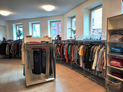 Kleiderladen im Sozialzentrum St. Peter