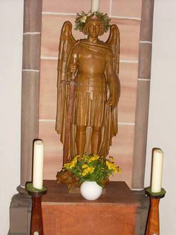 Der Erzengel Michael in der Wanheimerorter Kirche