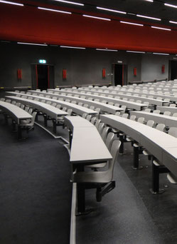 Hörsaal Alhambra Uni Bern Seitenansicht