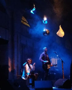 musical saw - Berlin