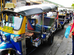 バンコク市内のTUKTUK（トゥクトゥク）