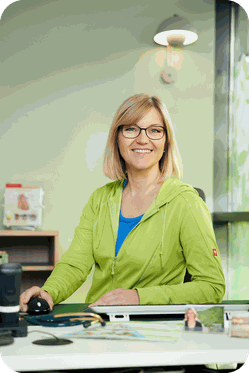 Dr. Elvira Plogsties