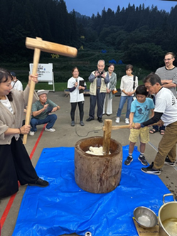 つきたてのお餅も頂きました