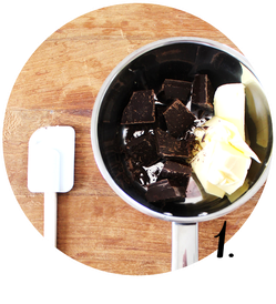 Bild: einfaches Rezept für saftige Brownies mit Marshmallows, süße Partyfood- und Partysnack Idee, gefunden auf www.partystories.de